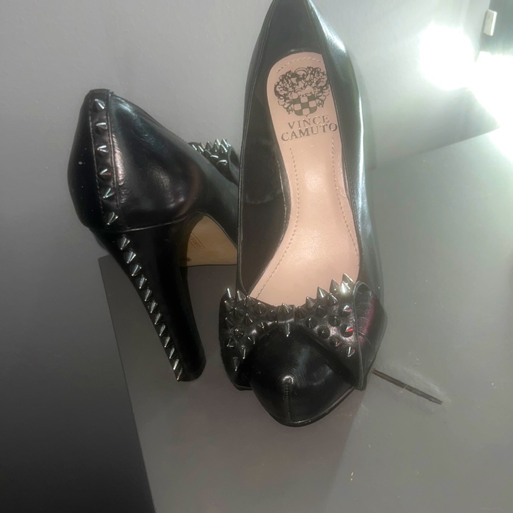 These are soo cute, hate to part with them. Perfect condition